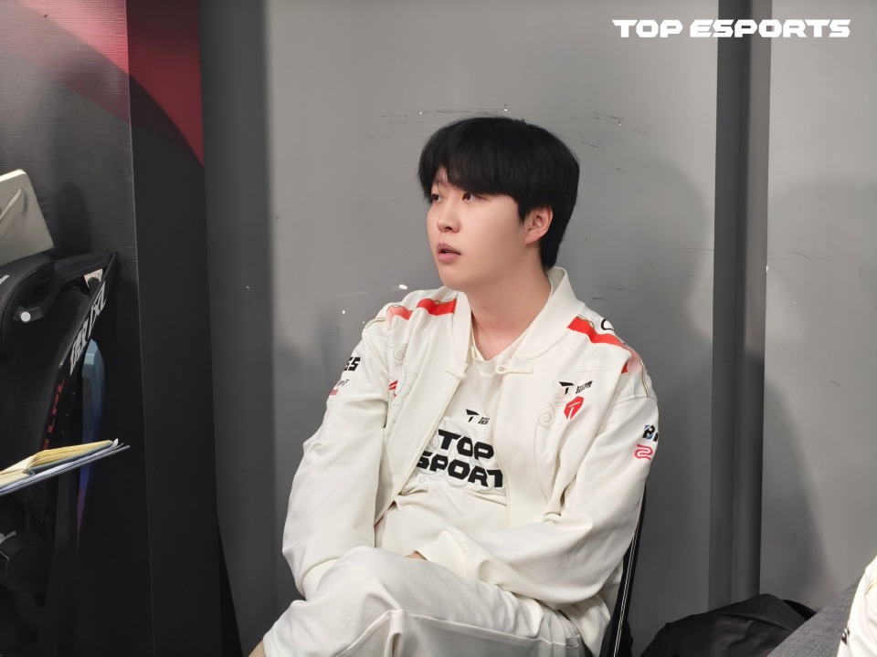 关于HLE横扫V5,Kanavi爆发神勇的信息 关于HLE横扫V5,Kanavi爆发神勇的信息