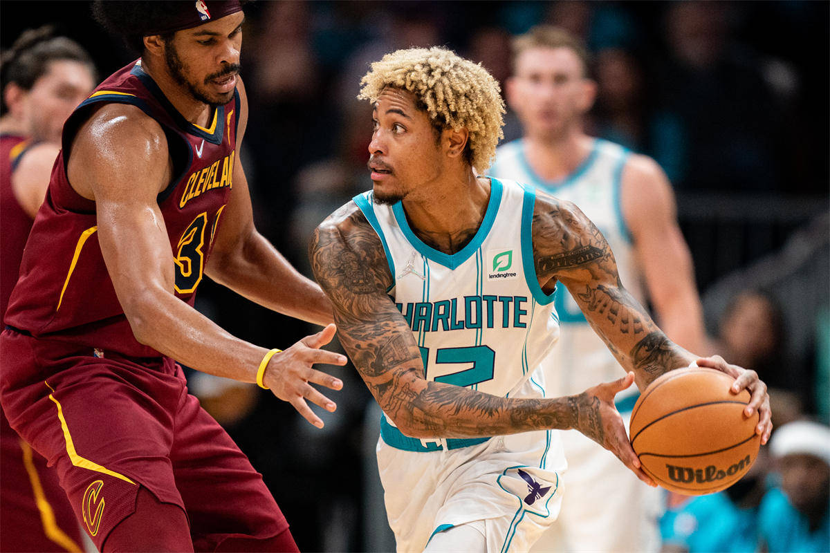 阿伦队在客场比赛中击败对手，积分攀升