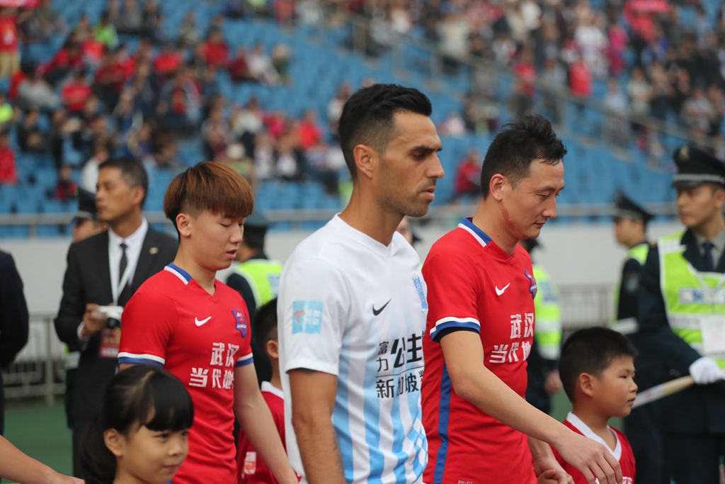 富力战队联手奋力争胜,展现集体力量 富力战队联手奋力争胜,展现集体力量