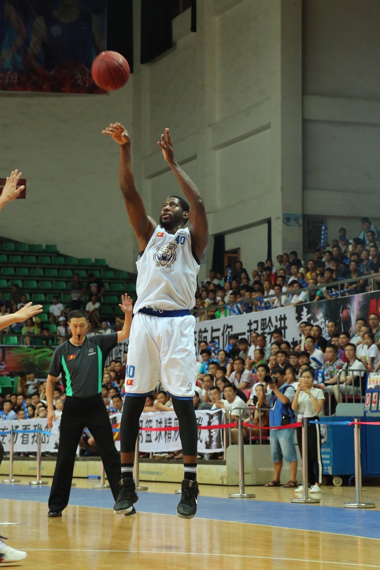 尼斯主场告捷,豪取主场四连胜的简单介绍 尼斯主场告捷,豪取主场四连胜的简单介绍