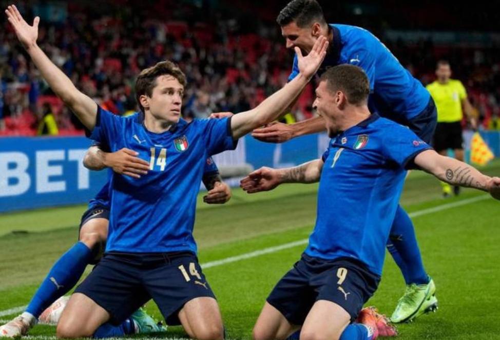 荷兰绝杀巴西,托尼统治全场的简单介绍 荷兰绝杀巴西,托尼统治全场的简单介绍