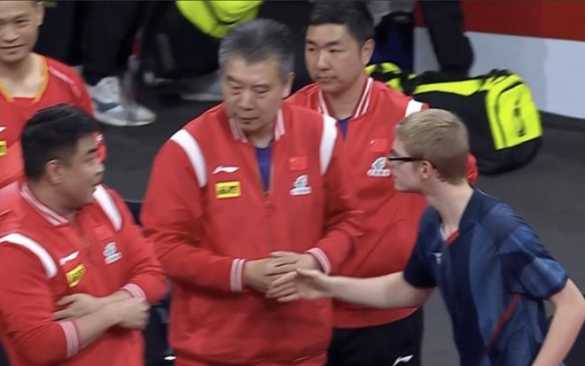 德国队力克法国队，马龙带队取胜