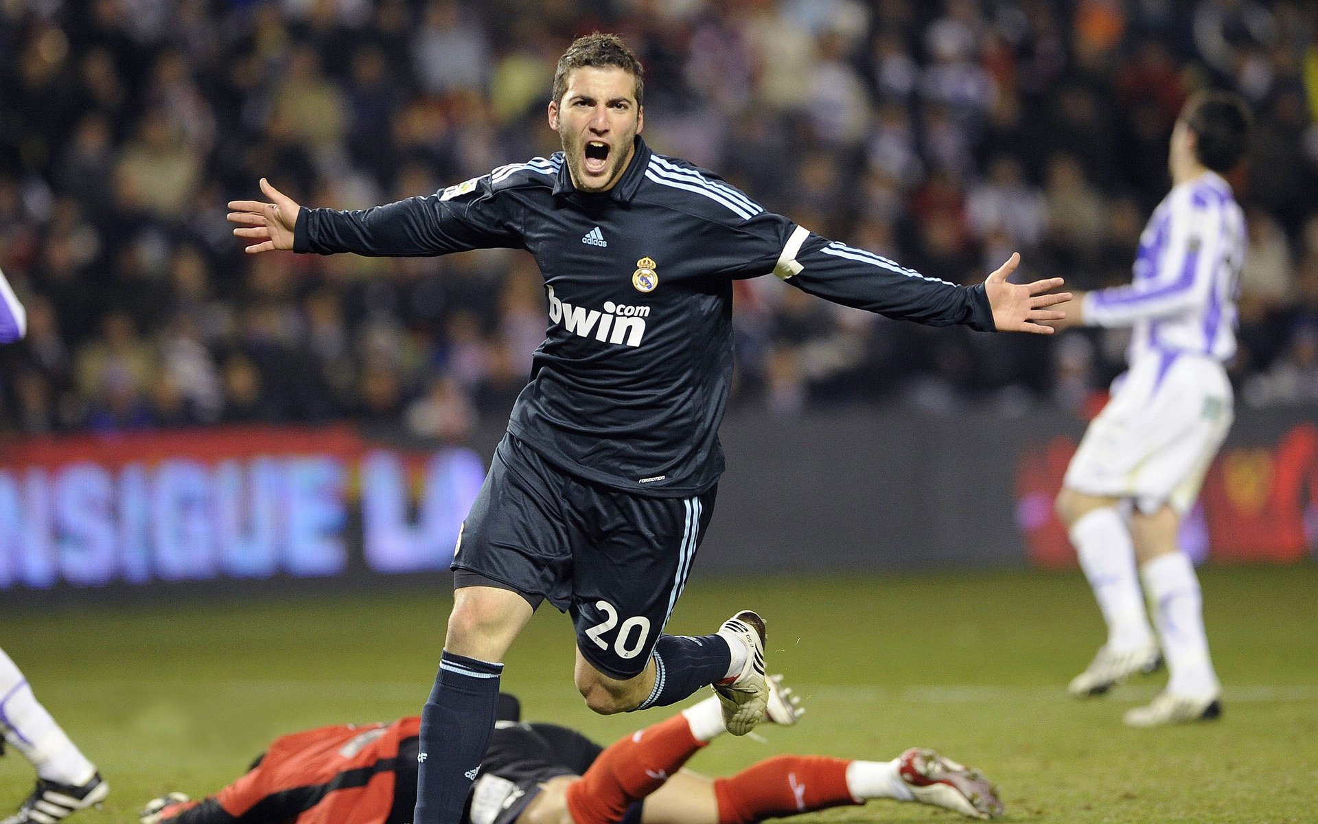 东决关键战之夜，基米希完成里程碑